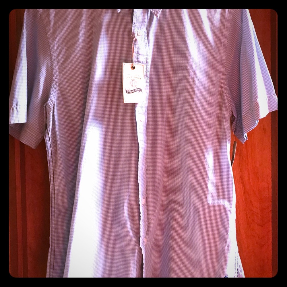 Men’s Club Room lt. blue men’s med shirt